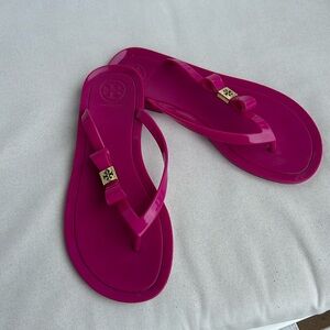 COPY - Tory Burch flip flops